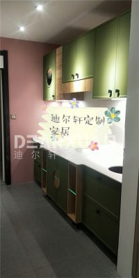 现代轻奢橱柜